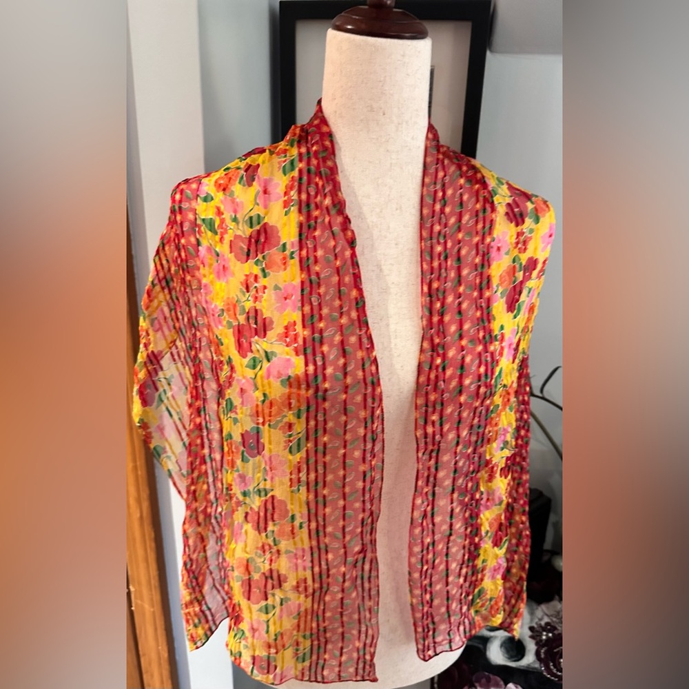 Scarf/Shawl Vibrant Colors and Muti Functional